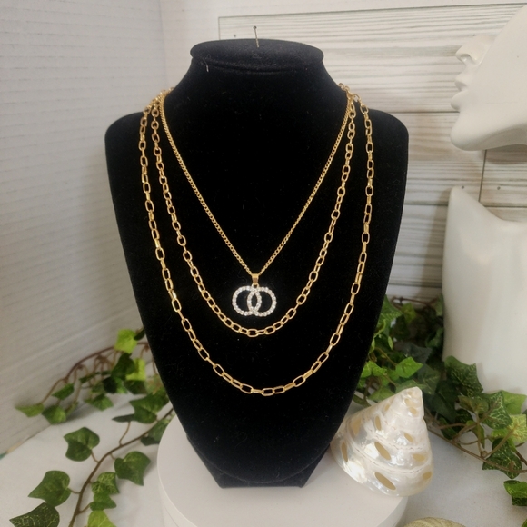 Gold 3 Strand Chain Necklace - Picture 1 of 7